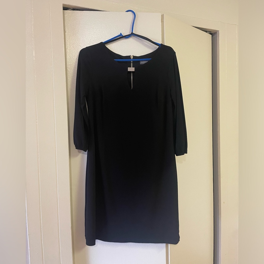 Donna Ricco black cocktail dress, size 6, black.